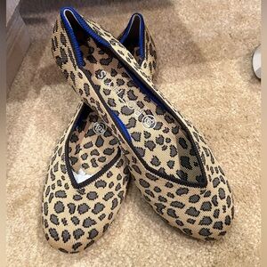 Rothy’s rounded toe flats spotted leopard 7.5